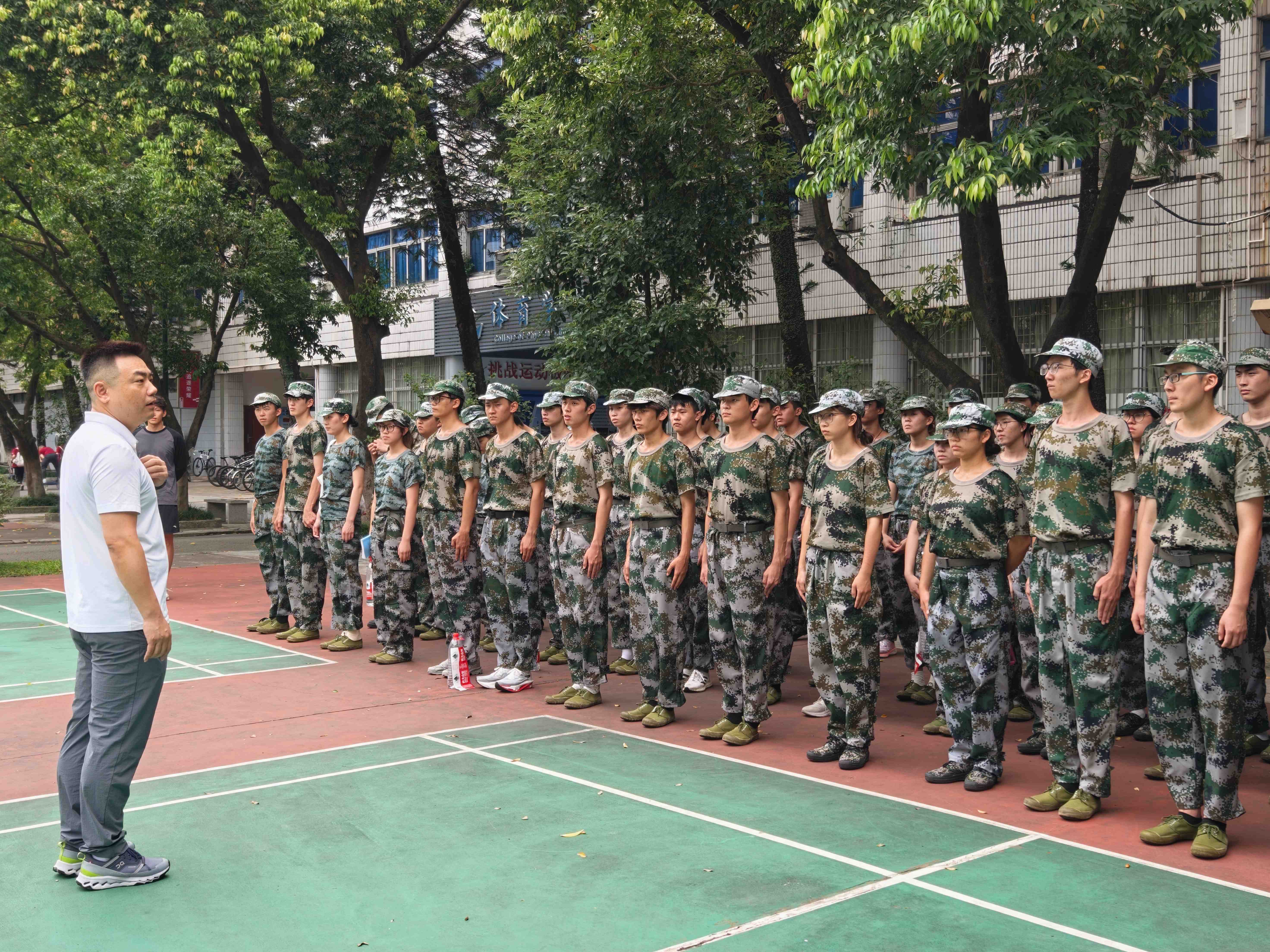 3沈翔讲话.jpg