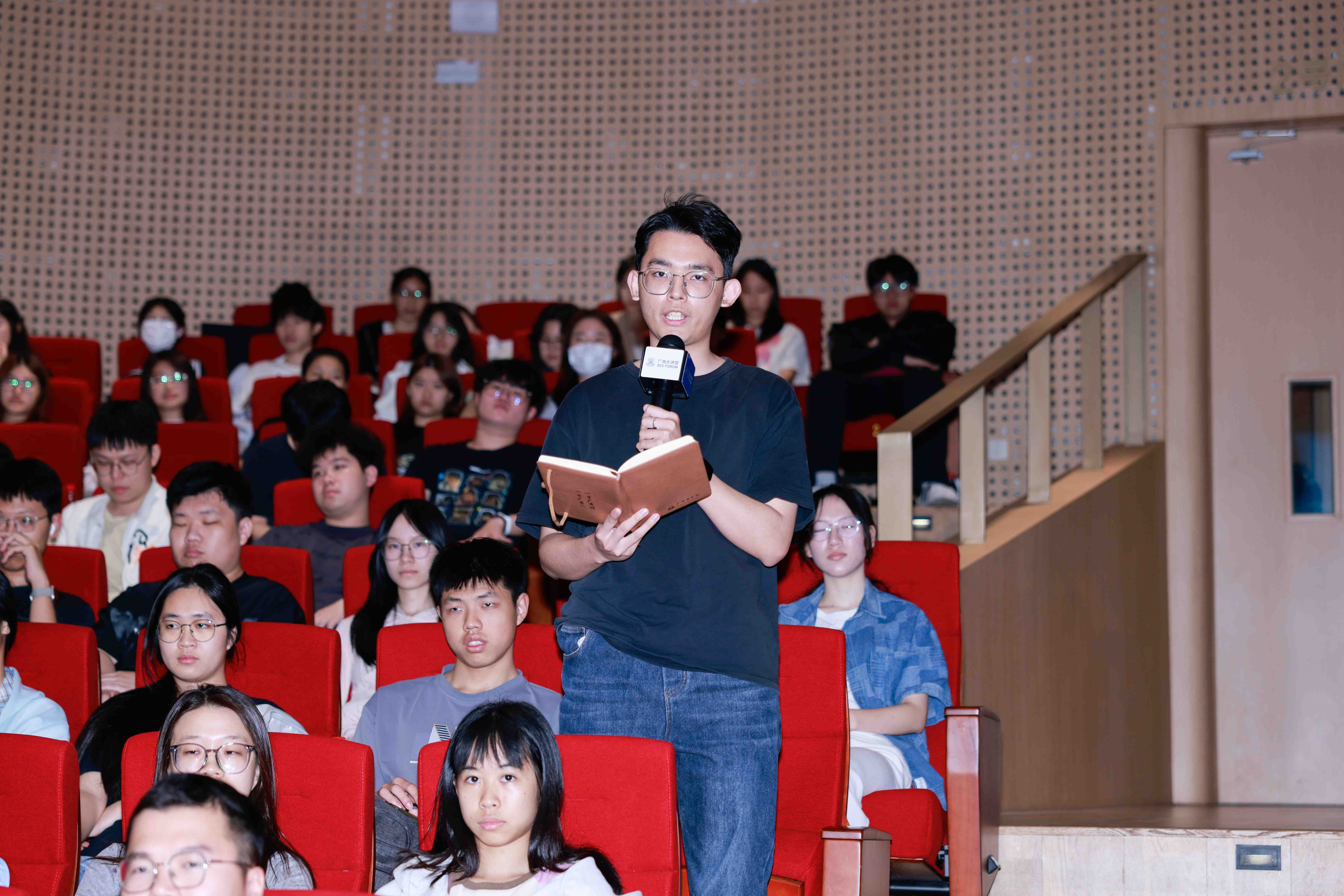 品牌宣传部 陈一奇-12.jpg