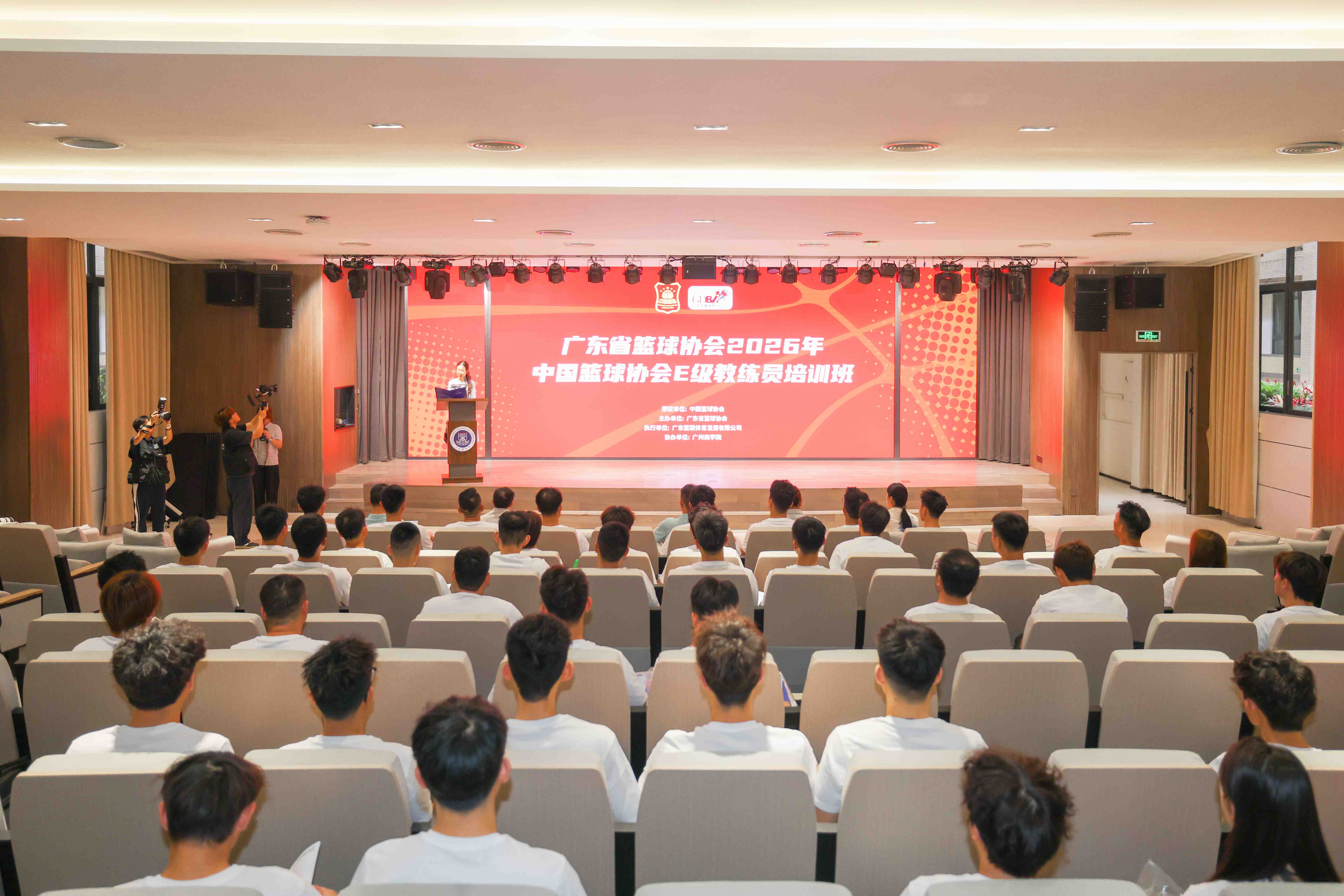 品牌宣传部 陈一奇-7.jpg