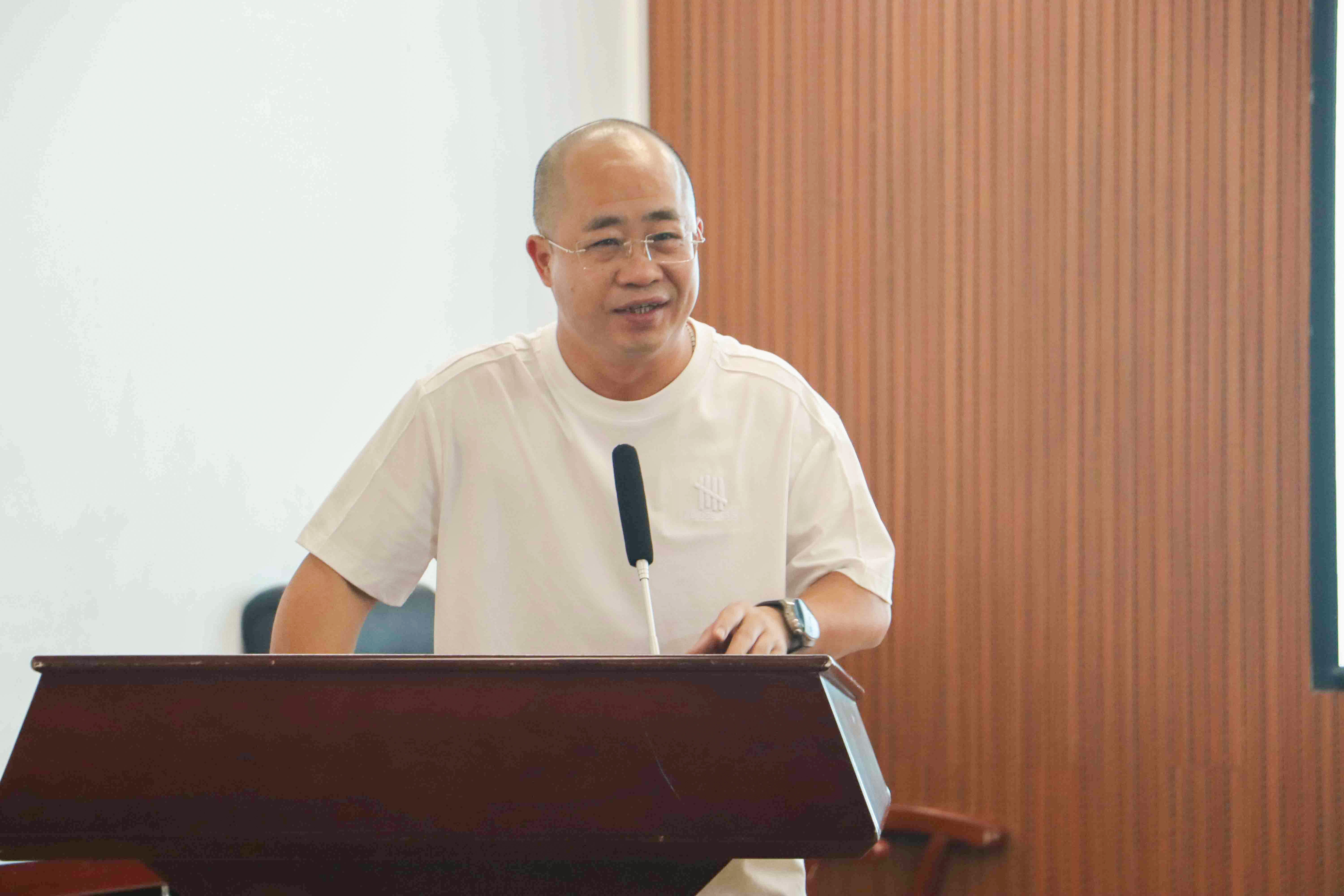 书记发言1.jpg