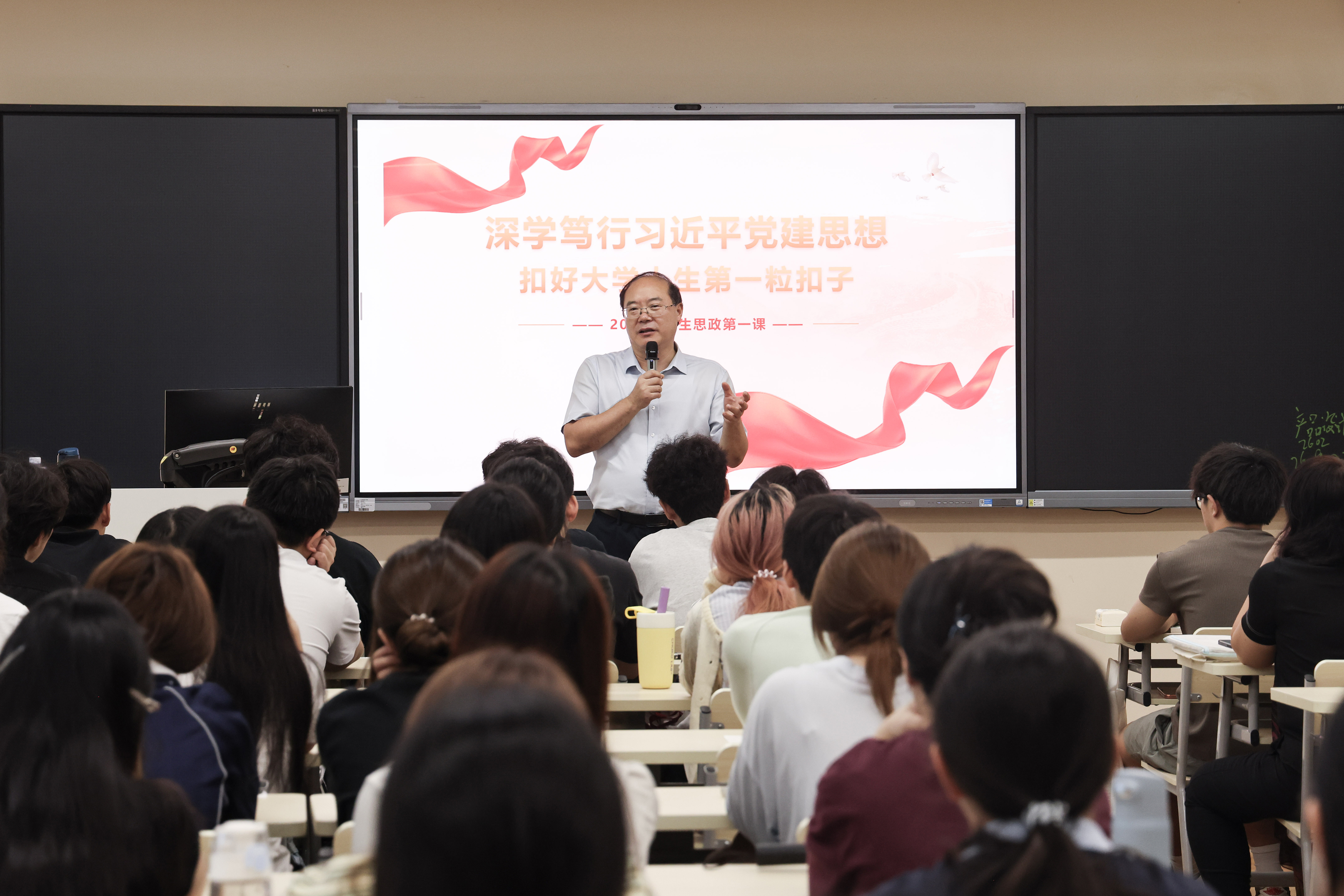 余梦凡摄 (2).jpg
