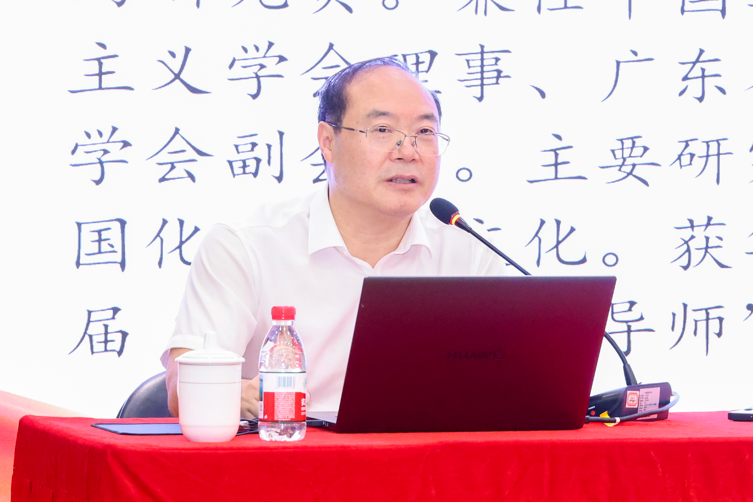 何非凡摄-2.jpg